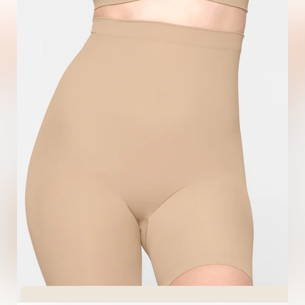 Skims Sculpting Spandex